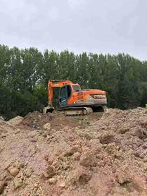 Buy Doosan DH150 Used Excavator / 3 Buy Doosan DH150 Used Excavator / 3
