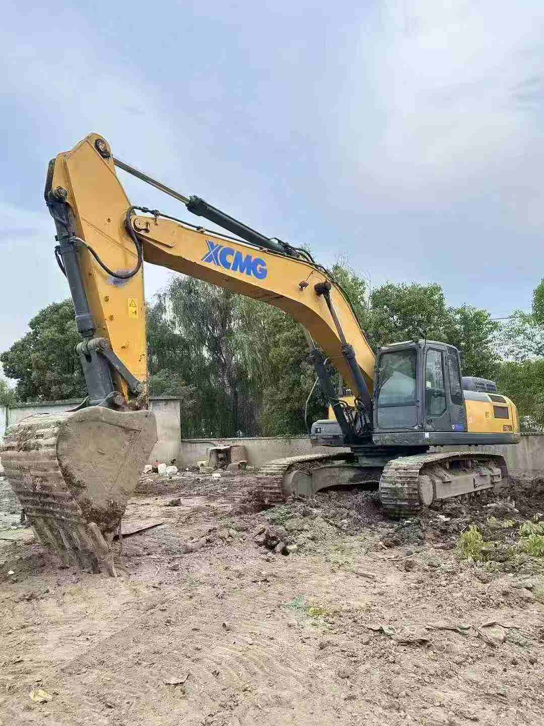 Buy XCMG XE370 Used Excavator / 1