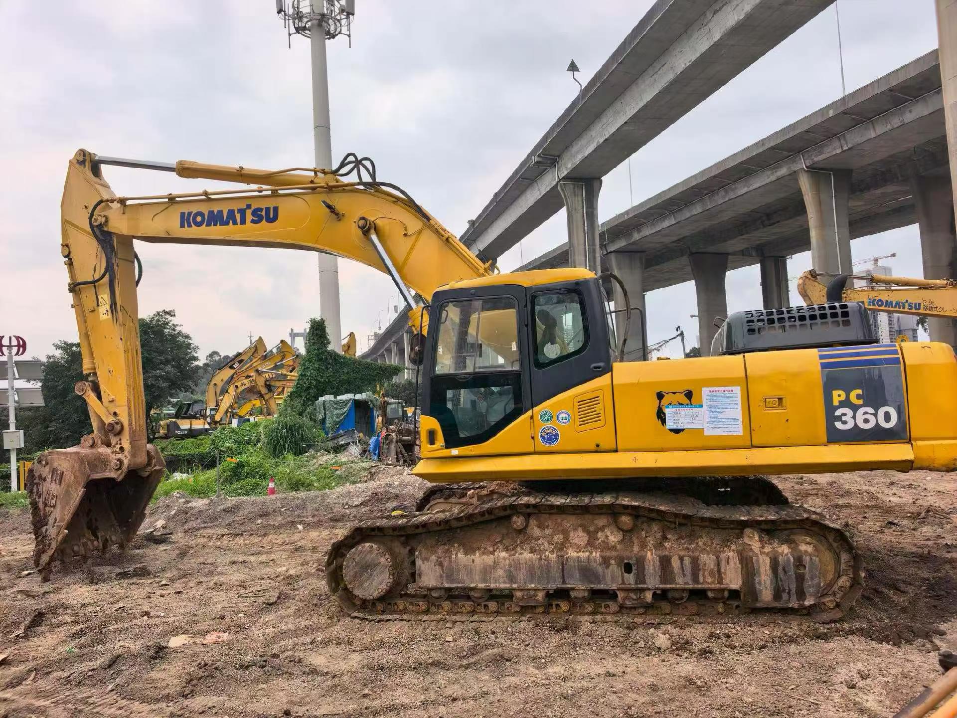 Buy Komatsu PC360-7 Used Excavator / 2 Buy Komatsu PC360-7 Used Excavator / 2