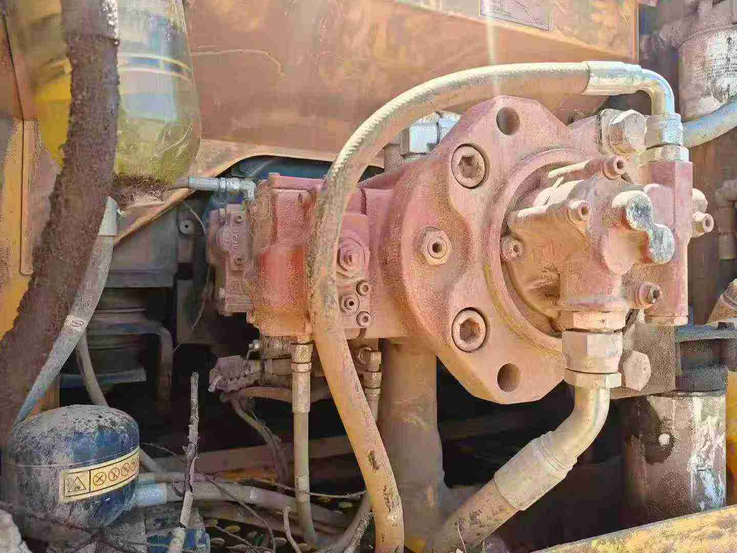 Buy Hyundai R205VS Used Excavator / 5