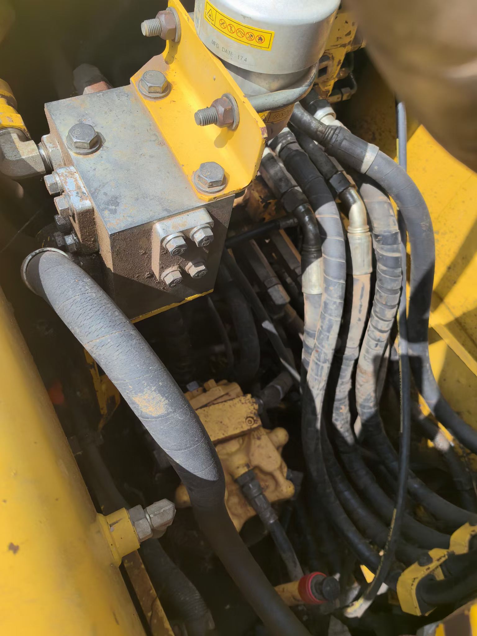 Buy Komatsu PC130 Used Excavator / 4