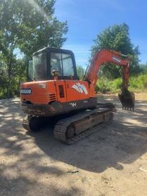 Buy Doosan DH55 Used Excavator / 3 Buy Doosan DH55 Used Excavator / 3