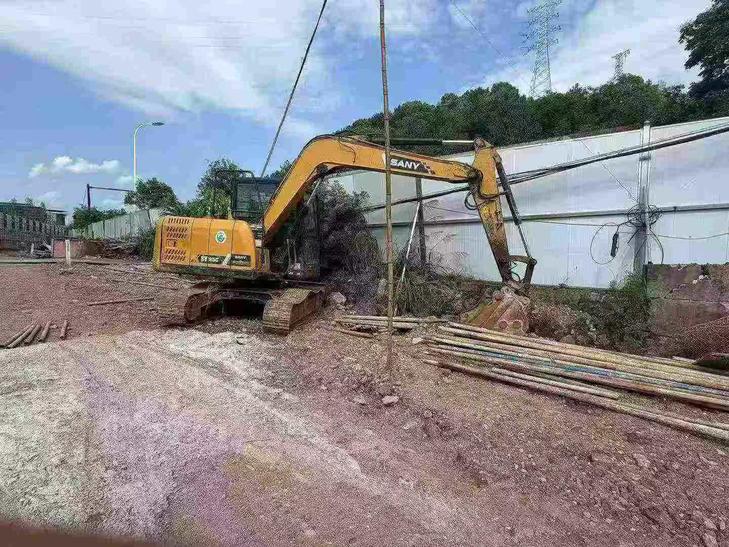 Buy Sany SY65C Used Excavator / 1