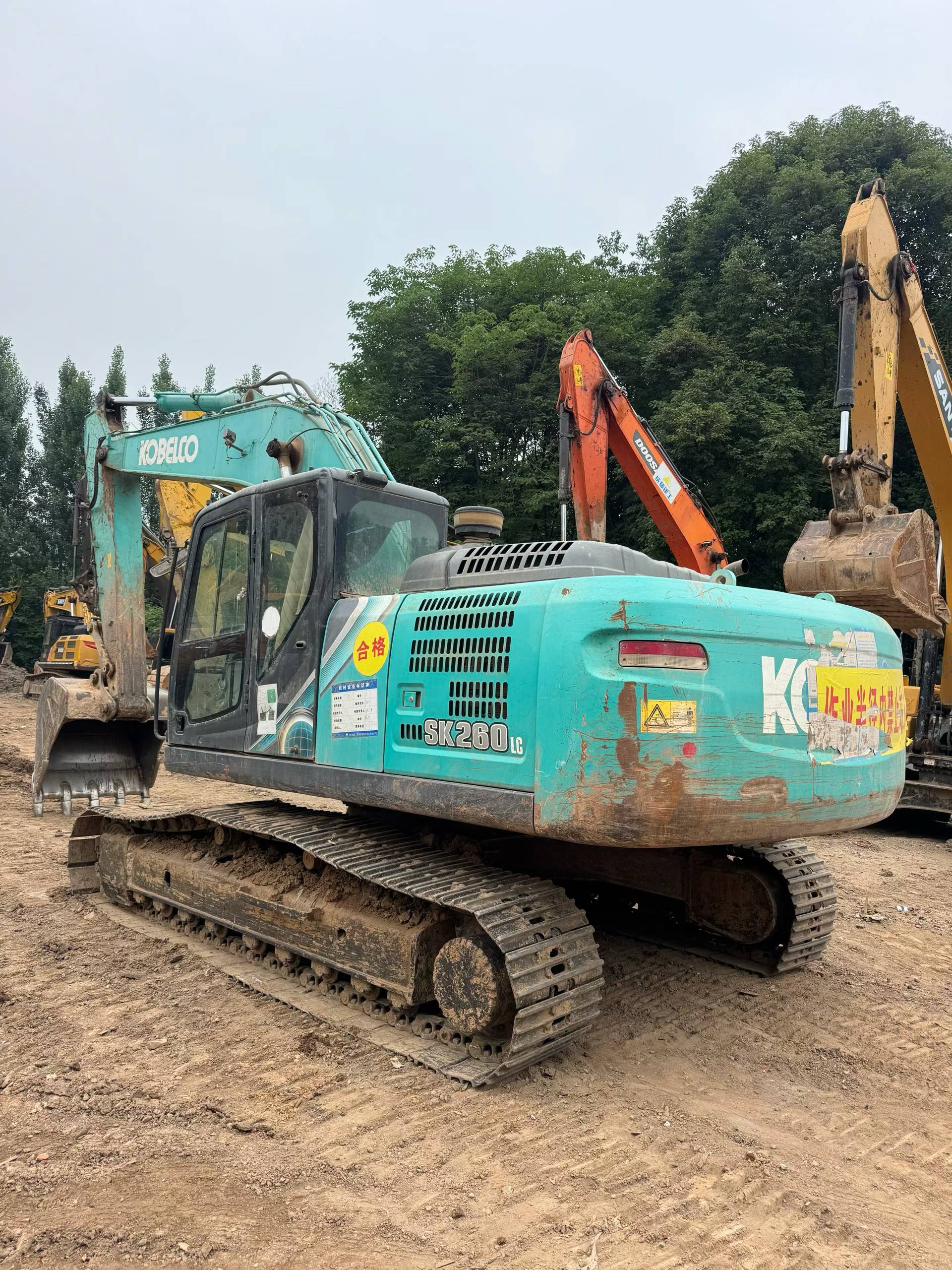 Buy Kobelco SK260 Used Excavator / 2 Buy Kobelco SK260 Used Excavator / 2