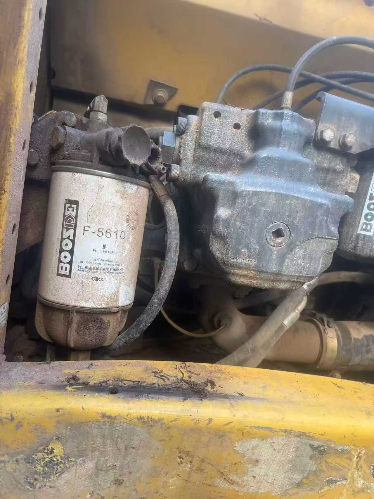Buy Komatsu PC220-8 Used Excavator / 2 Buy Komatsu PC220-8 Used Excavator / 2