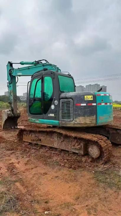 Buy Kobelco SK135 Used Excavator / 1