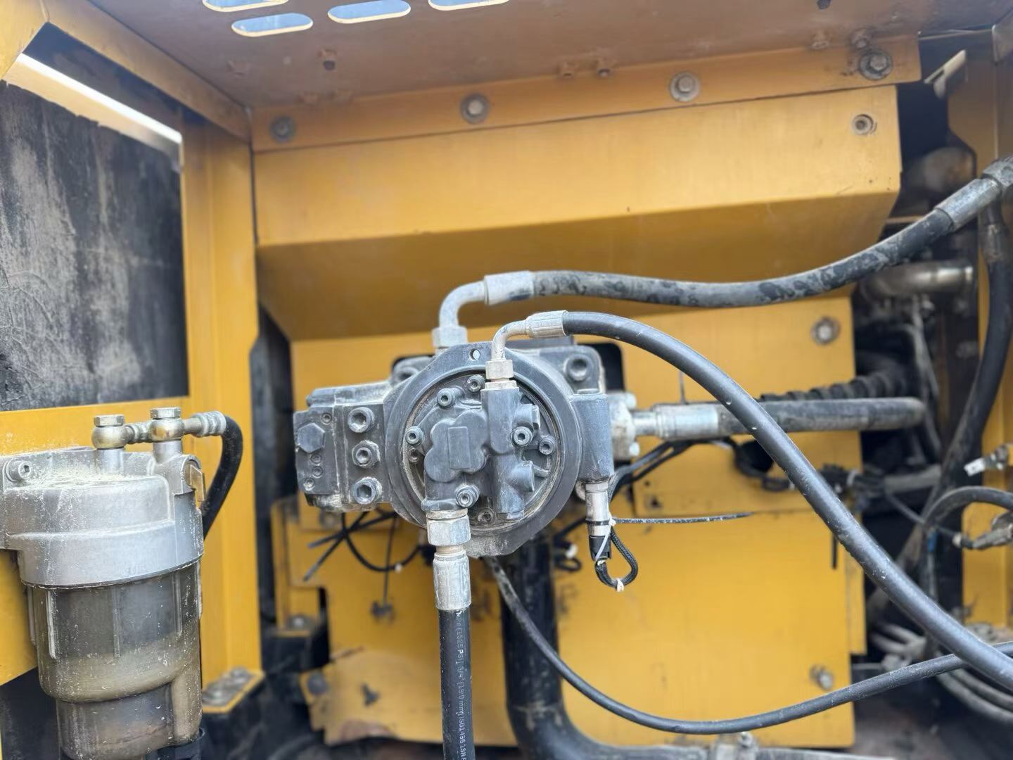 Buy Sany SY245H Used Excavator / 3