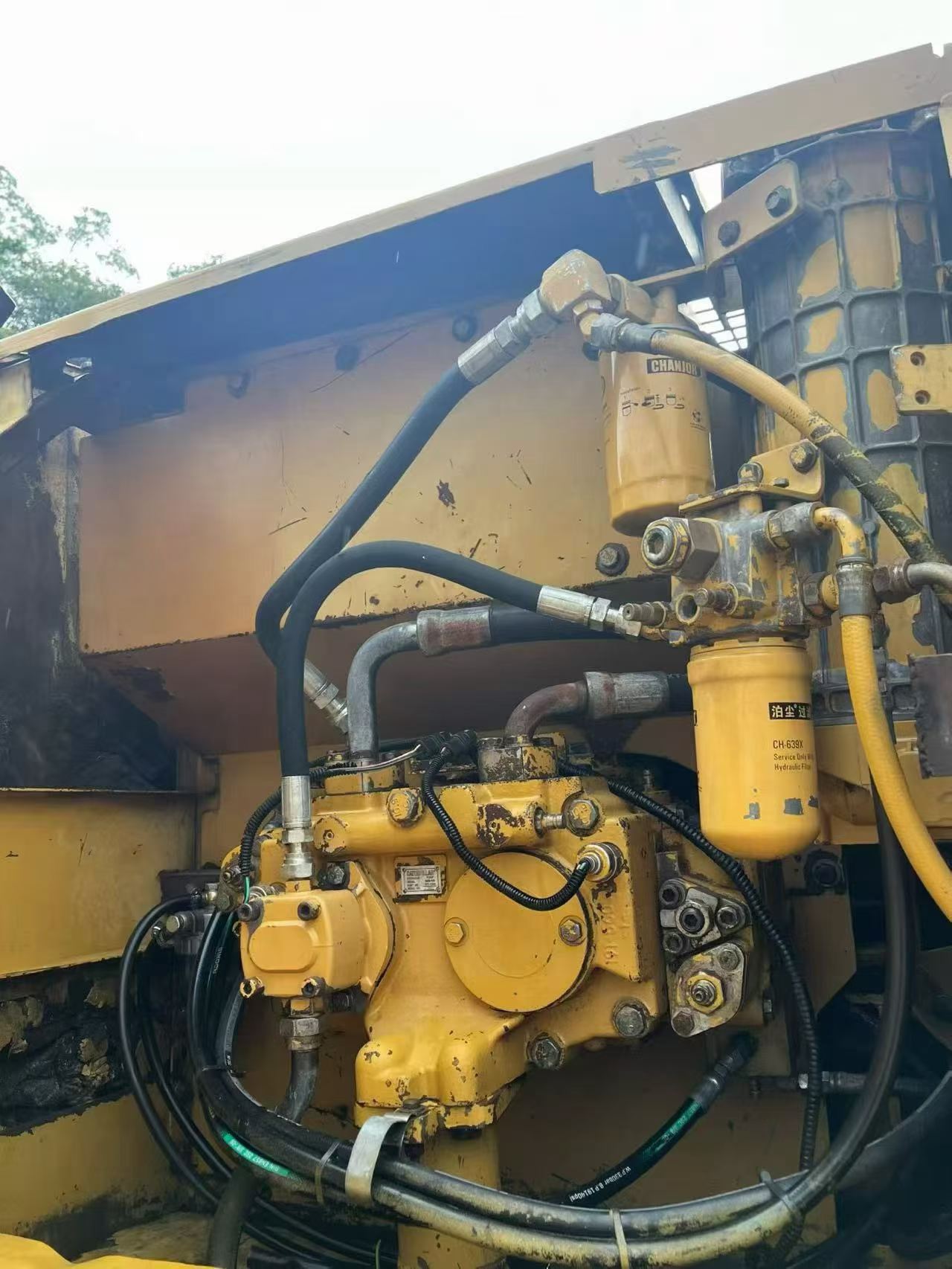 Buy Caterpillar 320C Used Excavator / 9