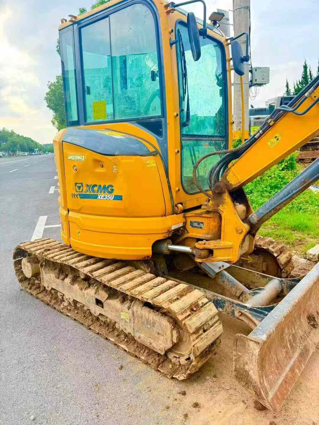 Buy XCMG XE35U Used Excavator / 4
