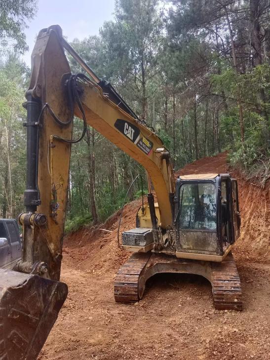 Buy Caterpillar 313D Used Excavator / 1