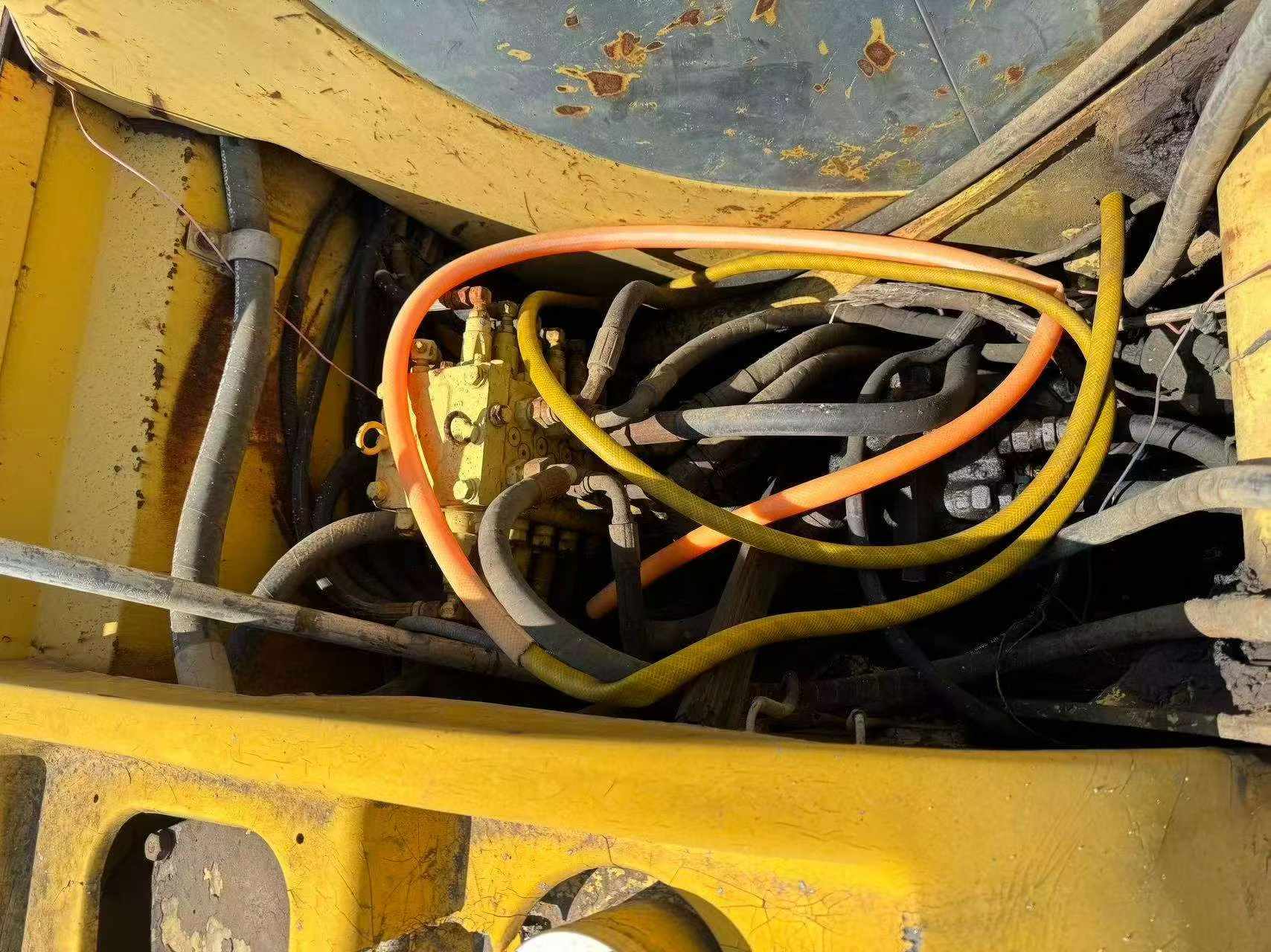 Buy Komatsu PC60-7 Used Excavator / 5 Buy Komatsu PC60-7 Used Excavator / 5