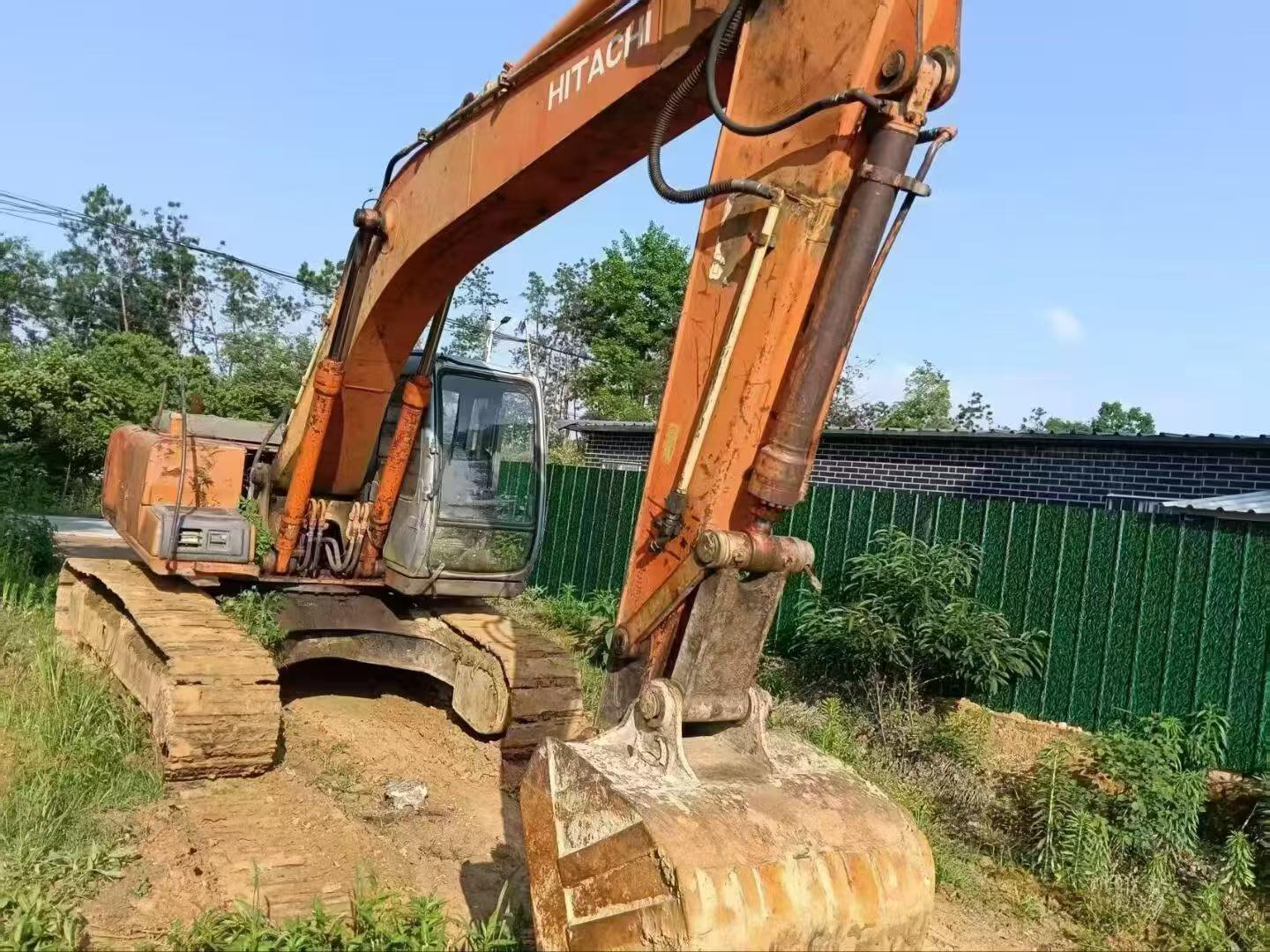 Buy Hitachi EX200-5 Used Excavator / 5 Buy Hitachi EX200-5 Used Excavator / 5