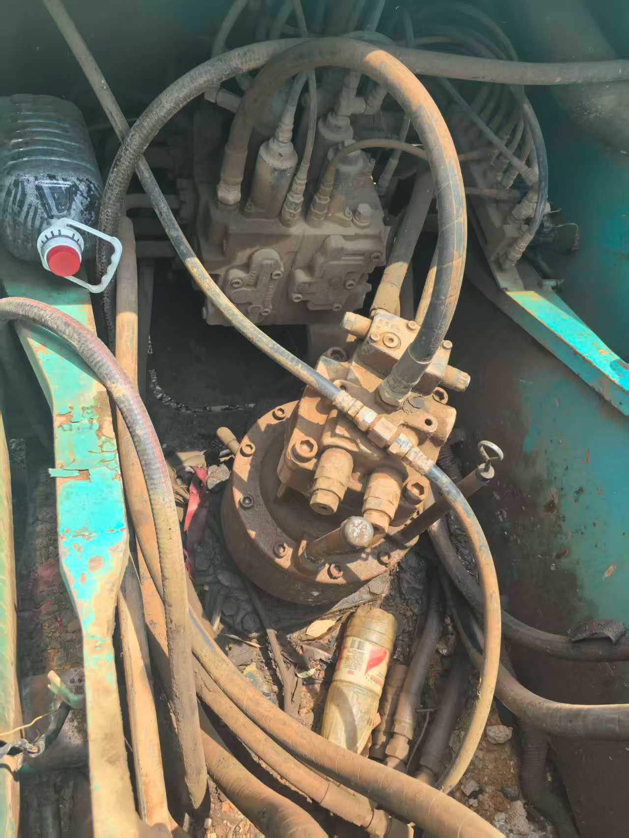 Buy Kobelco SK210 Used Excavator / 5 Buy Kobelco SK210 Used Excavator / 5