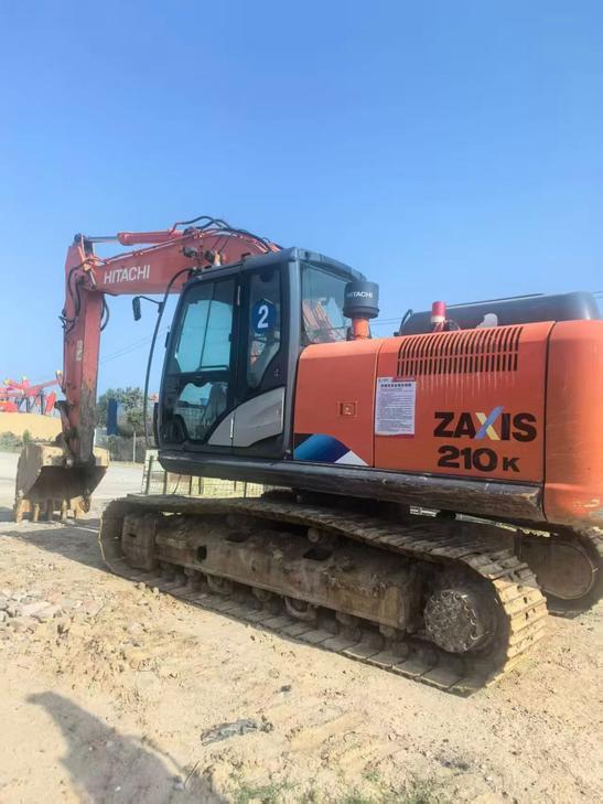 Buy Hitachi EX210 Used Excavator / 1