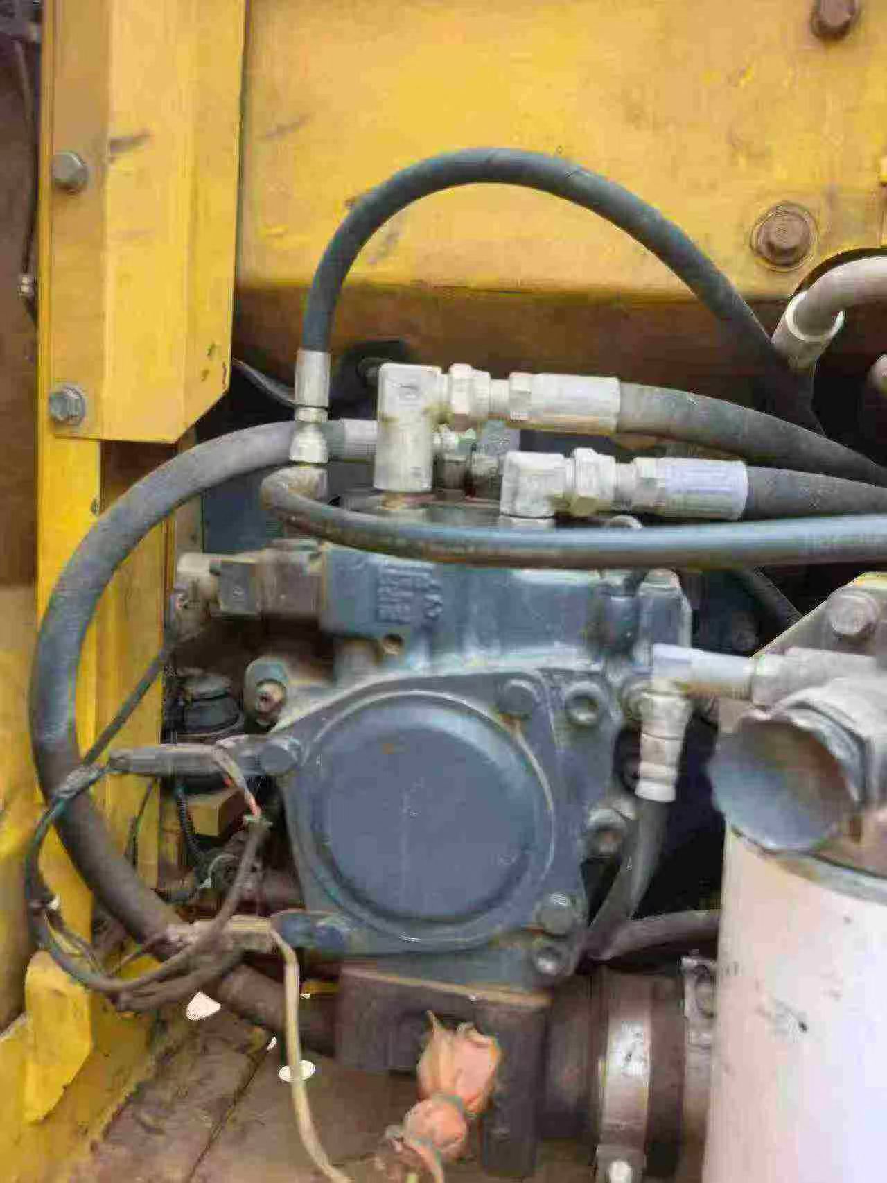 Buy Komatsu PC110-7 Used Excavator / 8 Buy Komatsu PC110-7 Used Excavator / 8