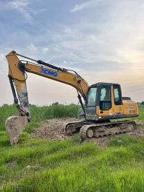 Buy XCMG XE135B Used Excavator / 2 Buy XCMG XE135B Used Excavator / 2