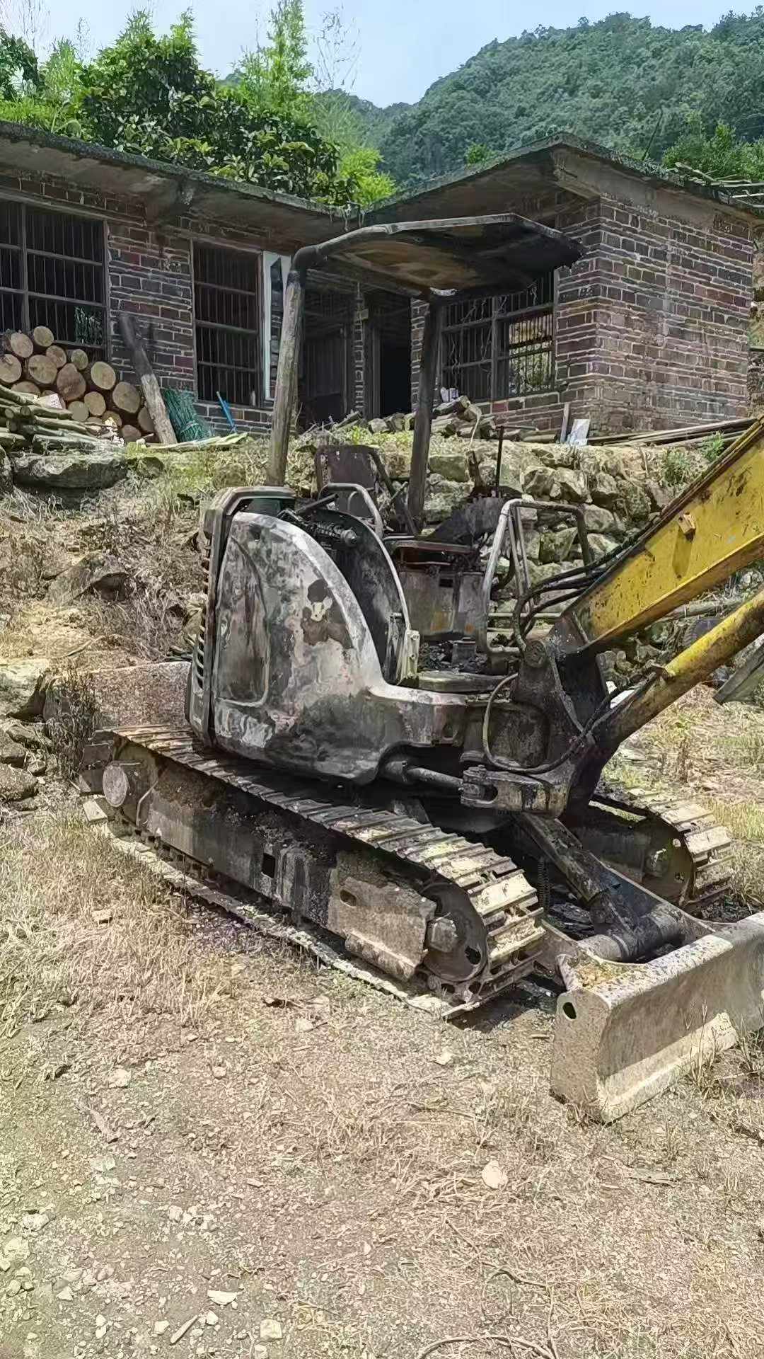 Buy Komatsu PC30-1 Used Excavator / 2 Buy Komatsu PC30-1 Used Excavator / 2