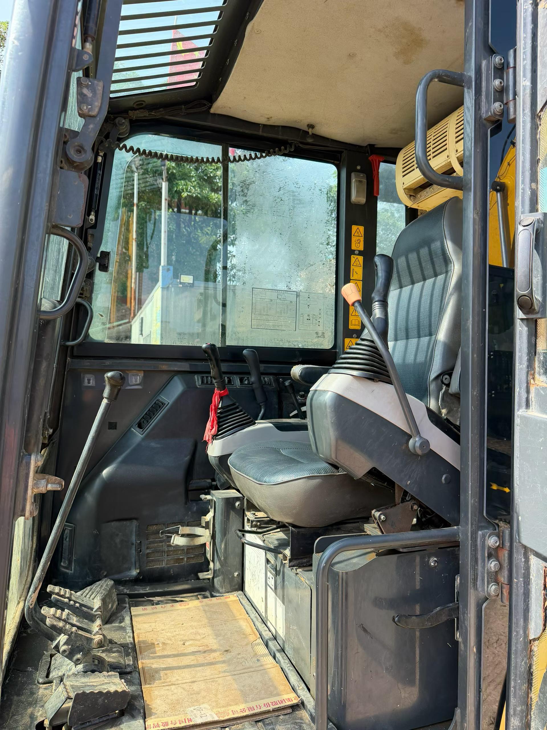 Buy Komatsu PC56-7 Used Excavator / 9