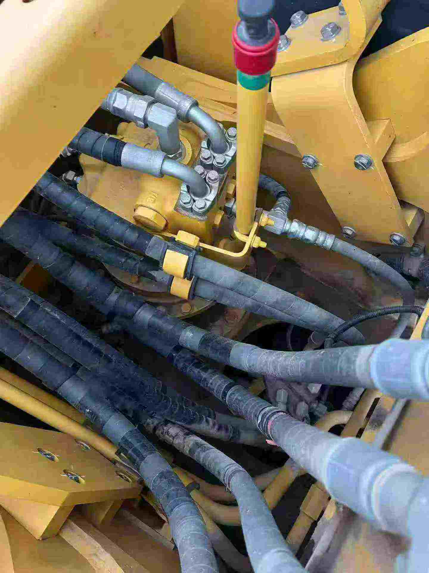 Buy Komatsu HB215LC-1 Used Excavator / 4