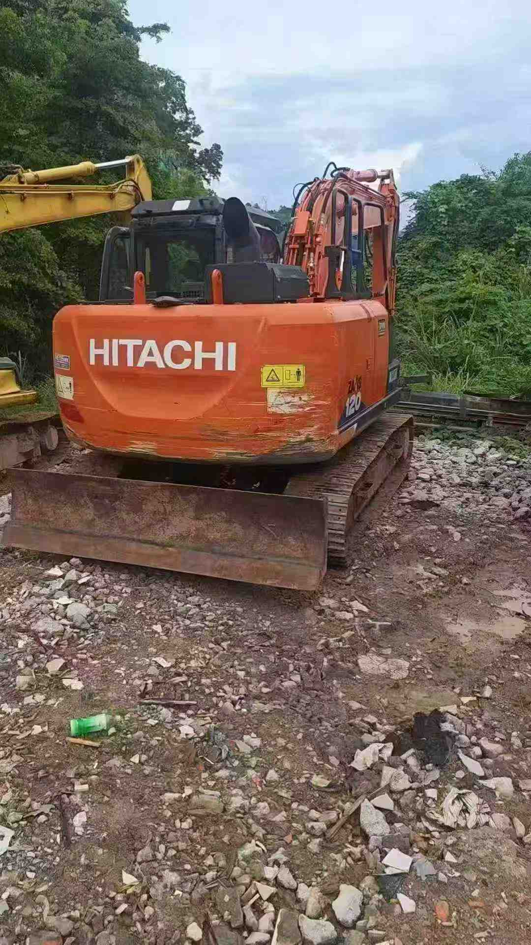 Buy Hitachi ZX120 Used Excavator / 2 Buy Hitachi ZX120 Used Excavator / 2
