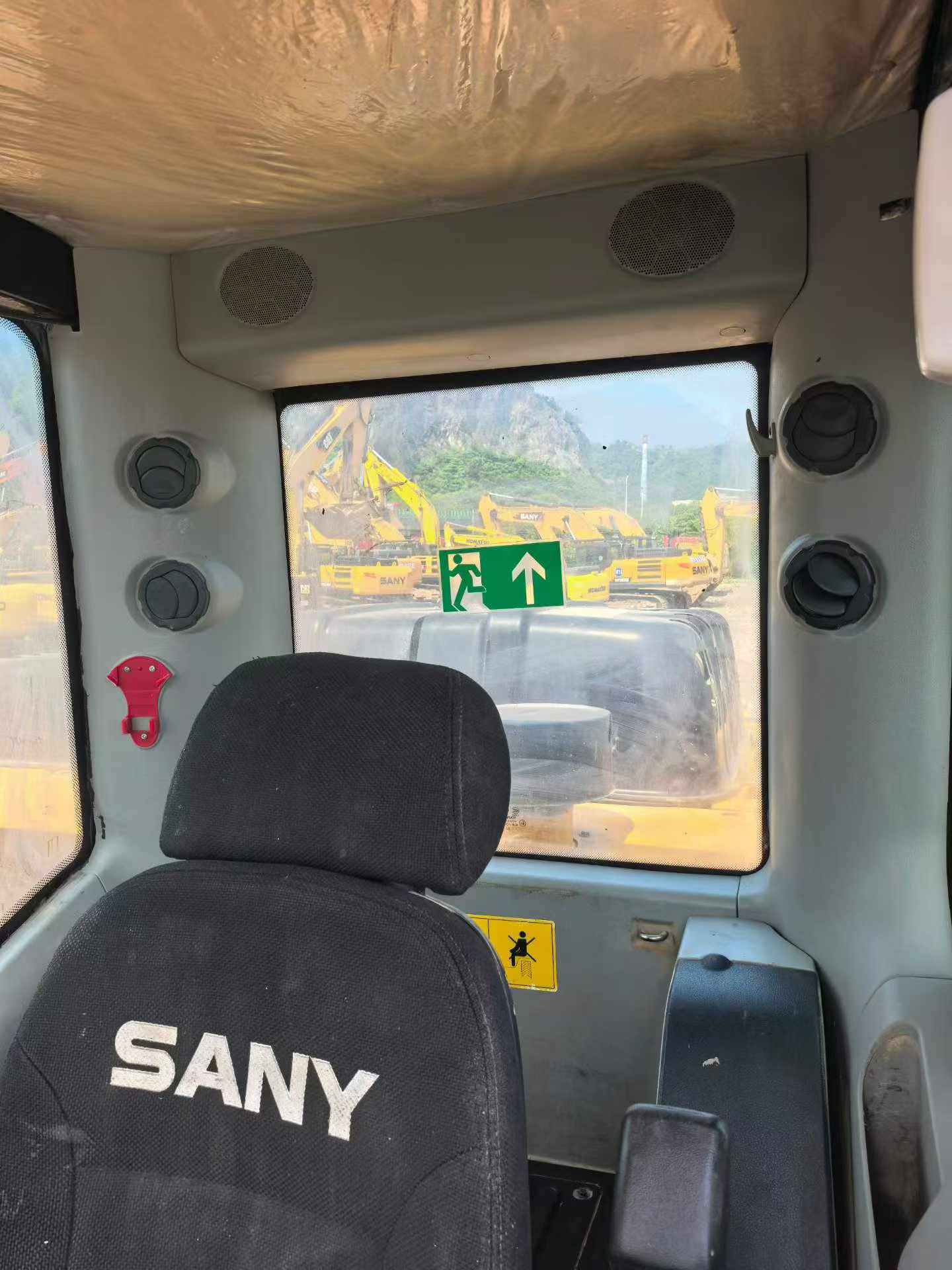 Buy Sany SY305C Used Excavator / 8 Buy Sany SY305C Used Excavator / 8