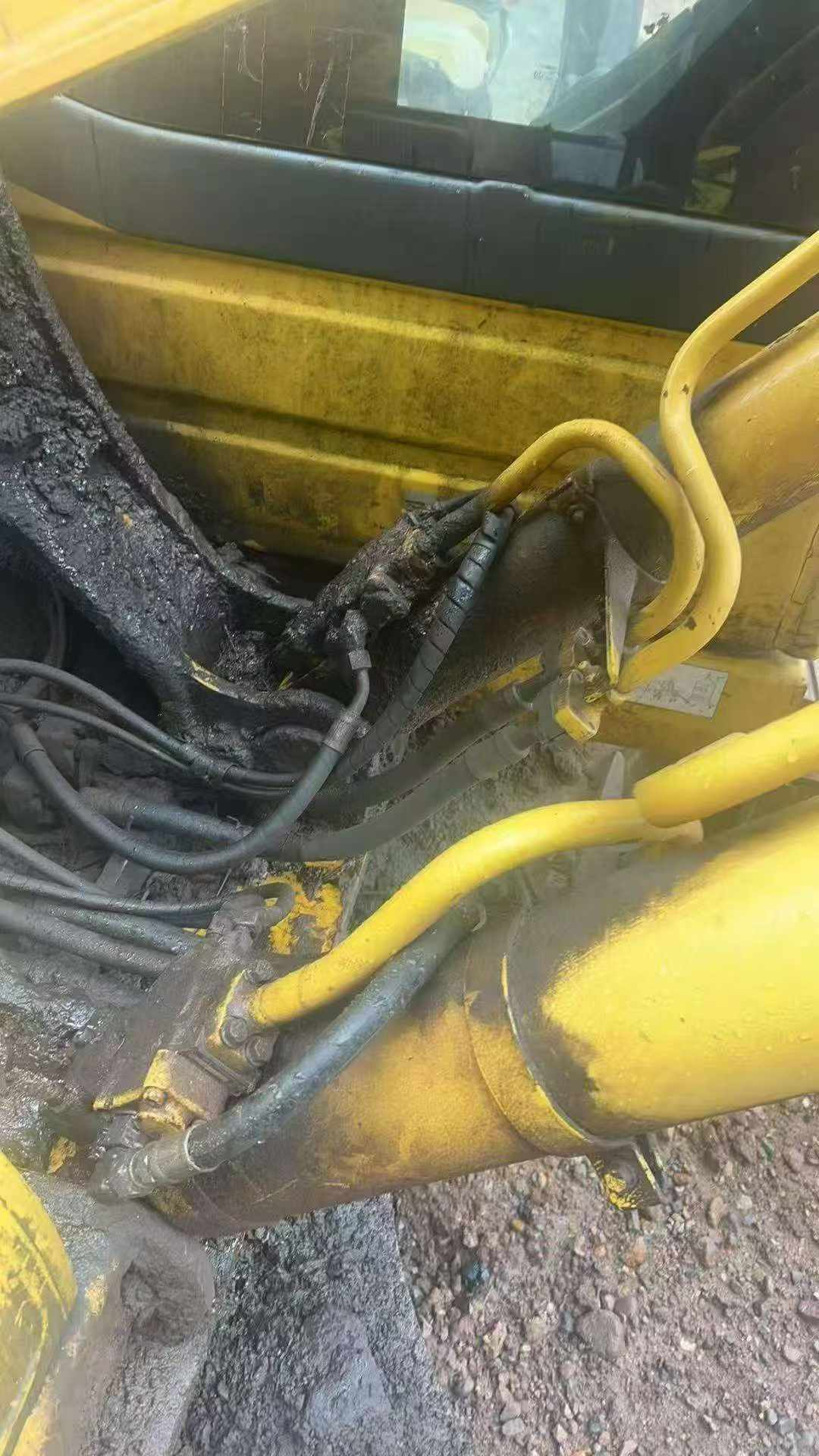 Buy Komatsu PC200-8 Used Excavator / 1