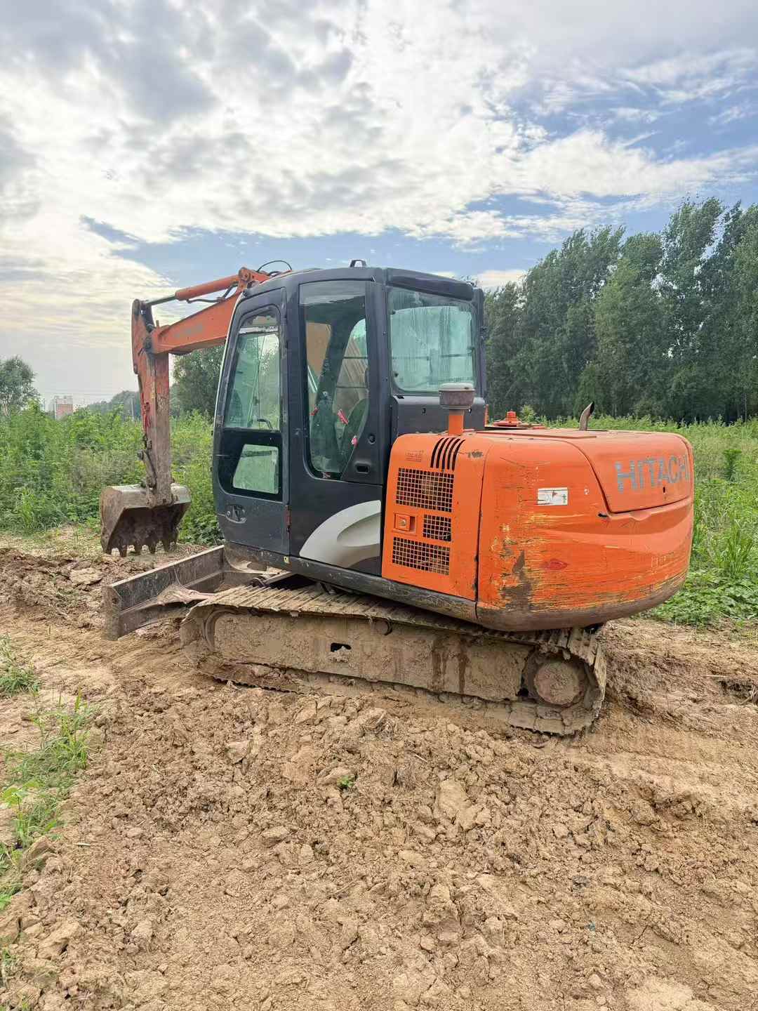 Buy Hitachi ZX60 Used Excavator / 1