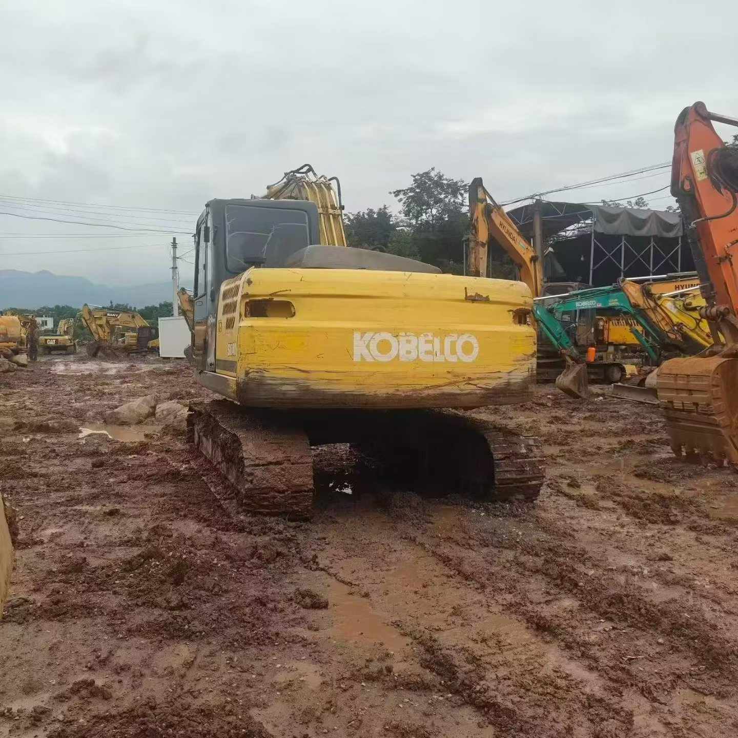 Buy Kobelco SK130 Used Excavator / 1