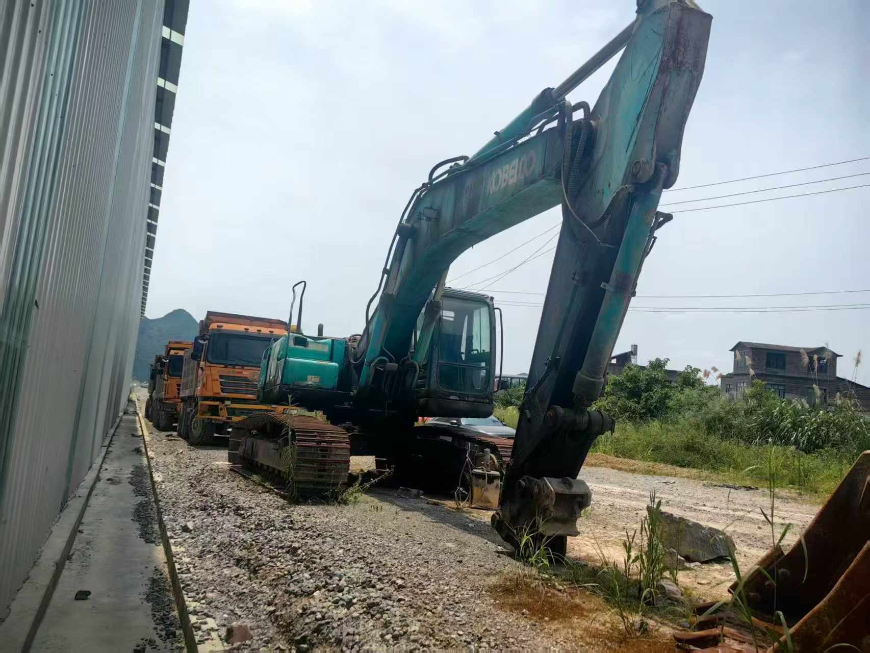 Buy Kobelco SK260 Used Excavator / 2 Buy Kobelco SK260 Used Excavator / 2