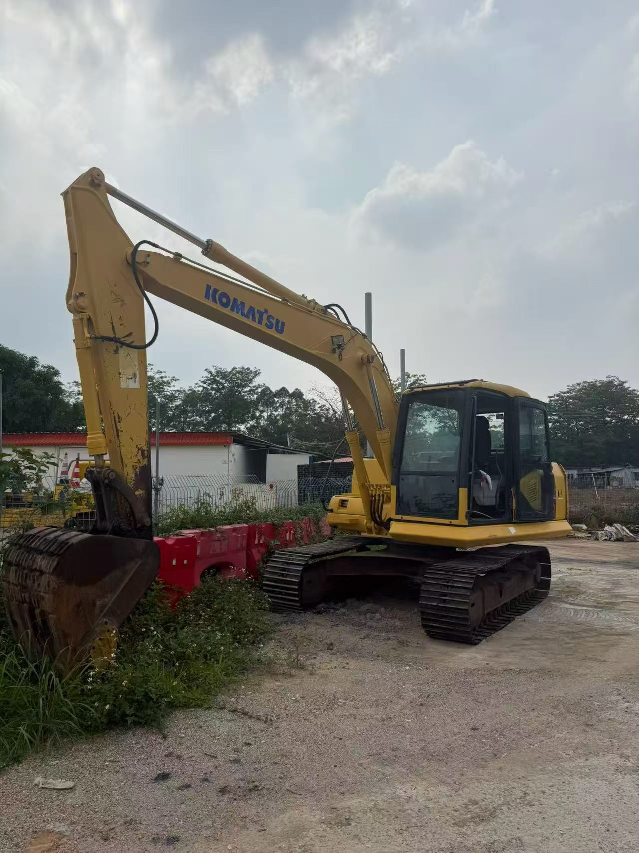 Buy Komatsu PC130-7 Used Excavator / 3 Buy Komatsu PC130-7 Used Excavator / 3