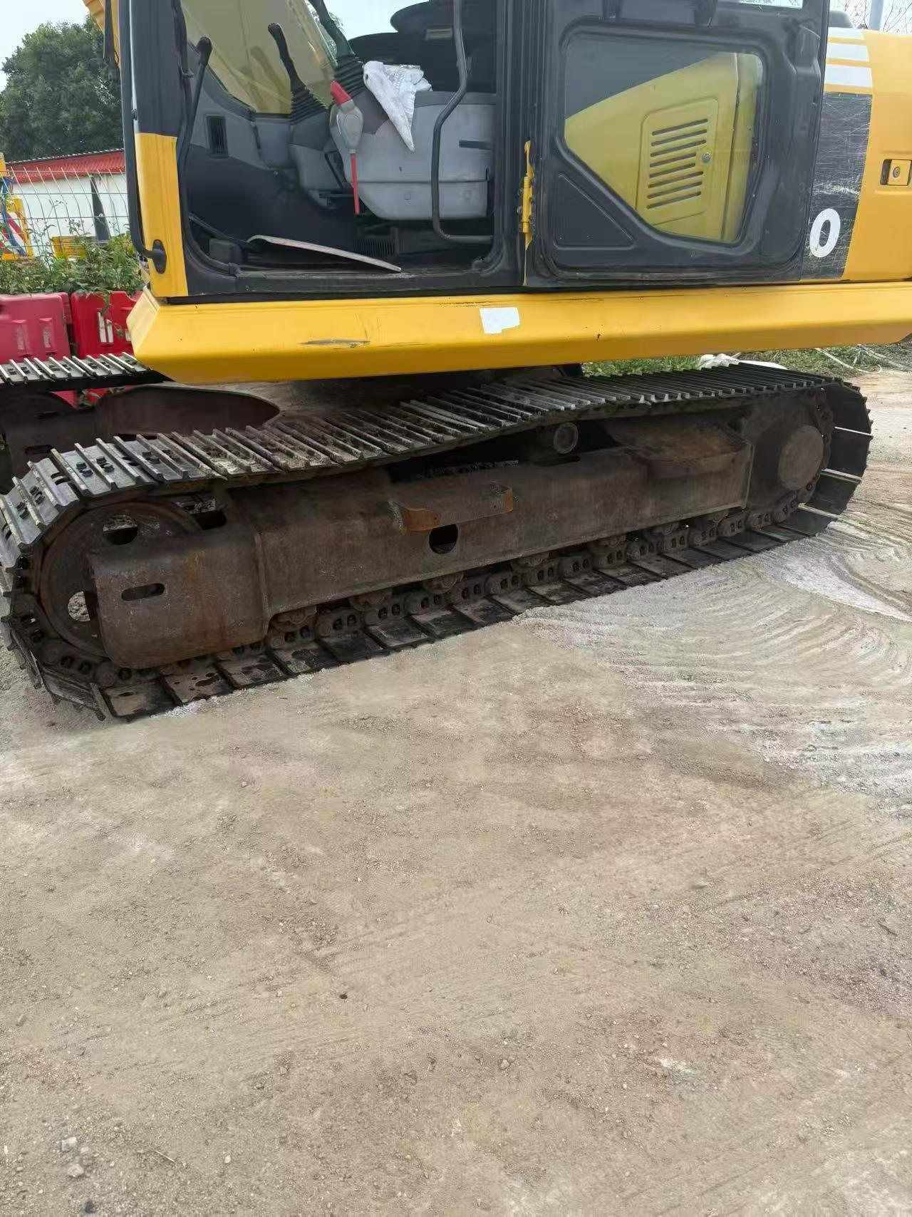 Buy Komatsu PC130-7 Used Excavator / 8 Buy Komatsu PC130-7 Used Excavator / 8