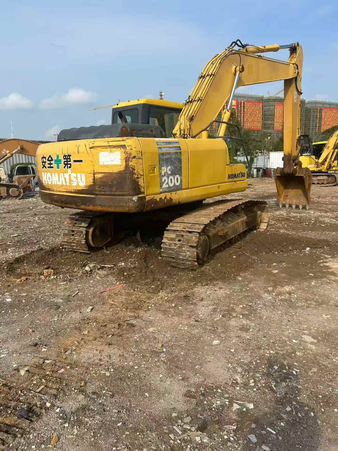 Buy Komatsu PC200-7 Used Excavator / 7 Buy Komatsu PC200-7 Used Excavator / 7