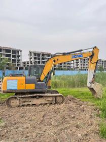 Buy XCMG XE135B Used Excavator / 3 Buy XCMG XE135B Used Excavator / 3