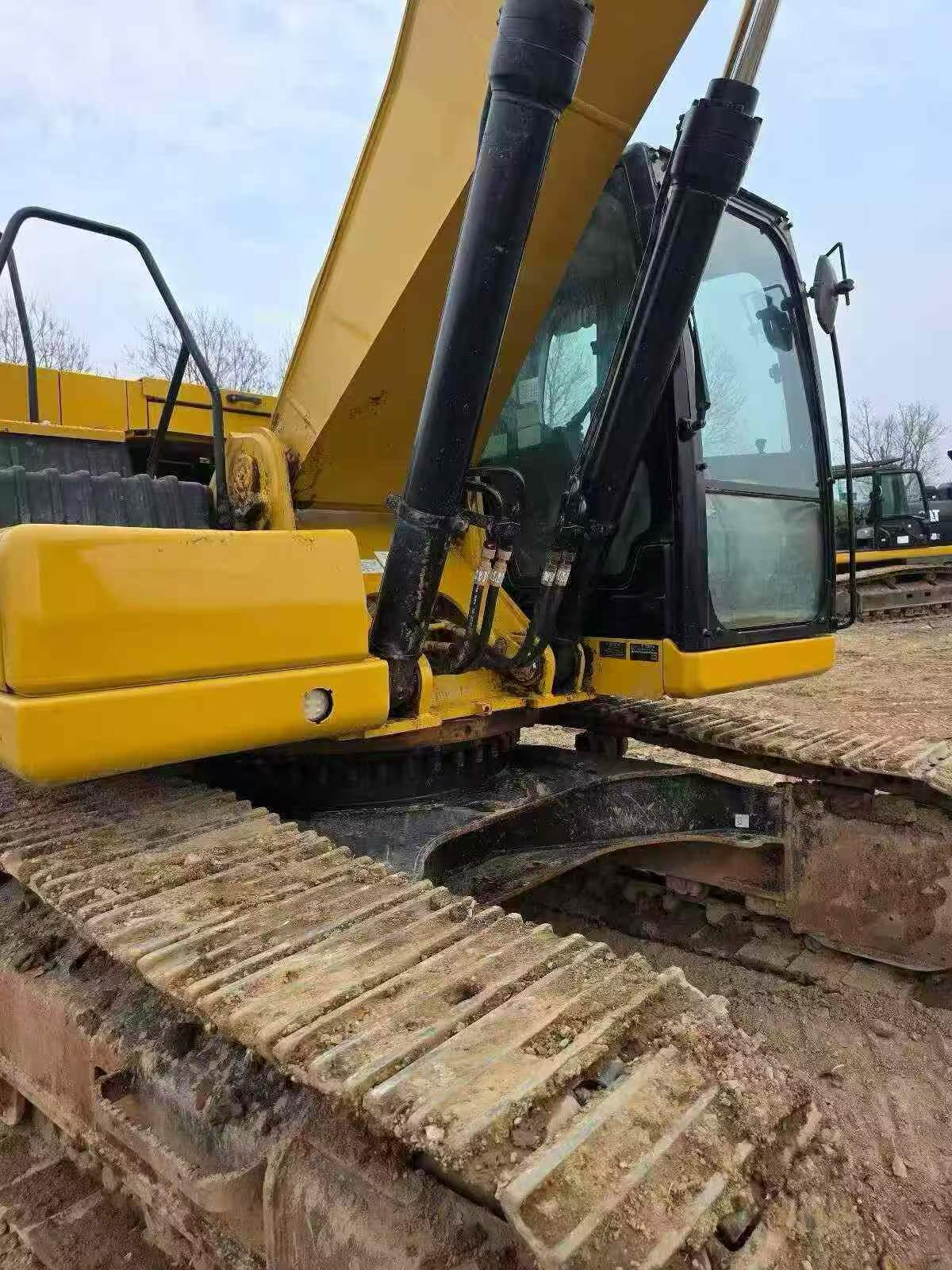 Buy Caterpillar 330B Used Excavator / 2 Buy Caterpillar 330B Used Excavator / 2