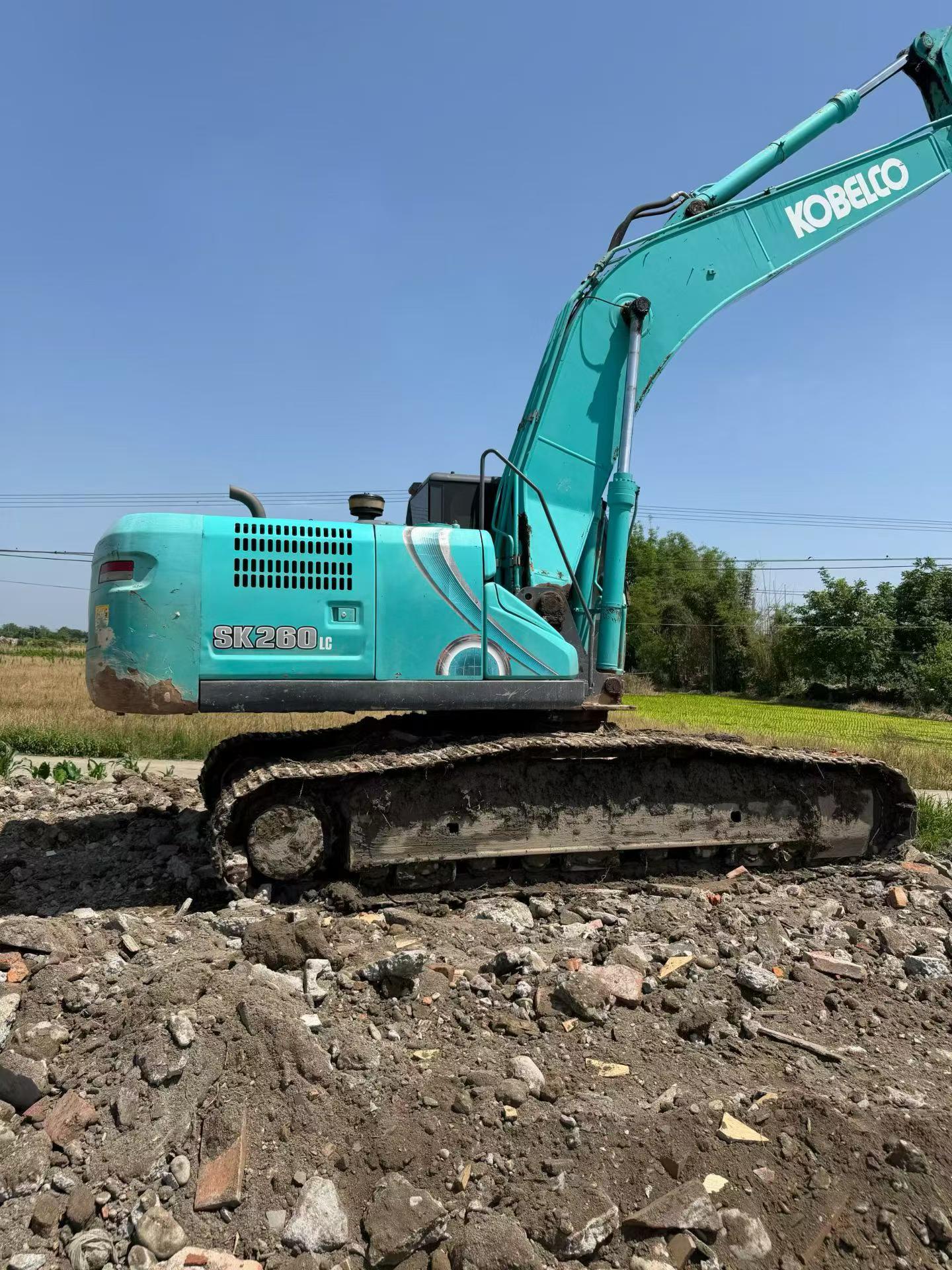 Buy Kobelco SK260 Used Excavator / 3 Buy Kobelco SK260 Used Excavator / 3