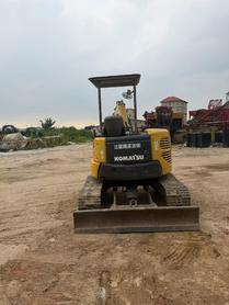 Buy Komatsu PC40-2 Used Excavator / 4 Buy Komatsu PC40-2 Used Excavator / 4