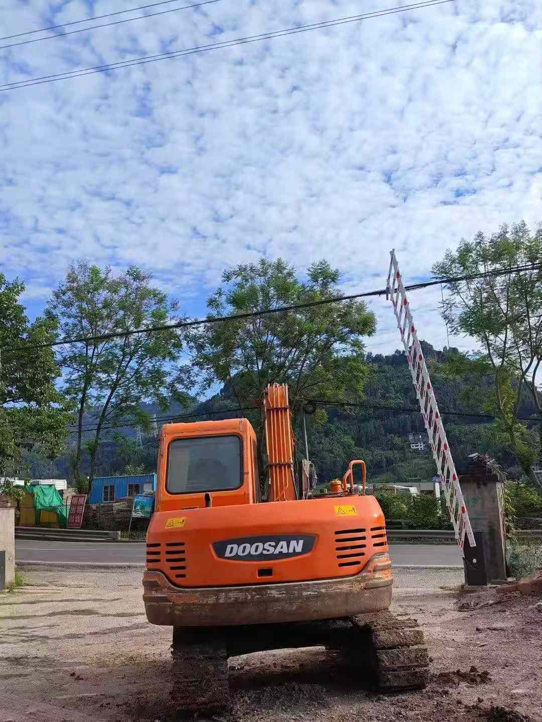 Buy Doosan DH80 Used Excavator / 7 Buy Doosan DH80 Used Excavator / 7