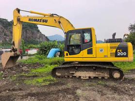 Buy Komatsu PC200-8 Used Excavator / 2 Buy Komatsu PC200-8 Used Excavator / 2