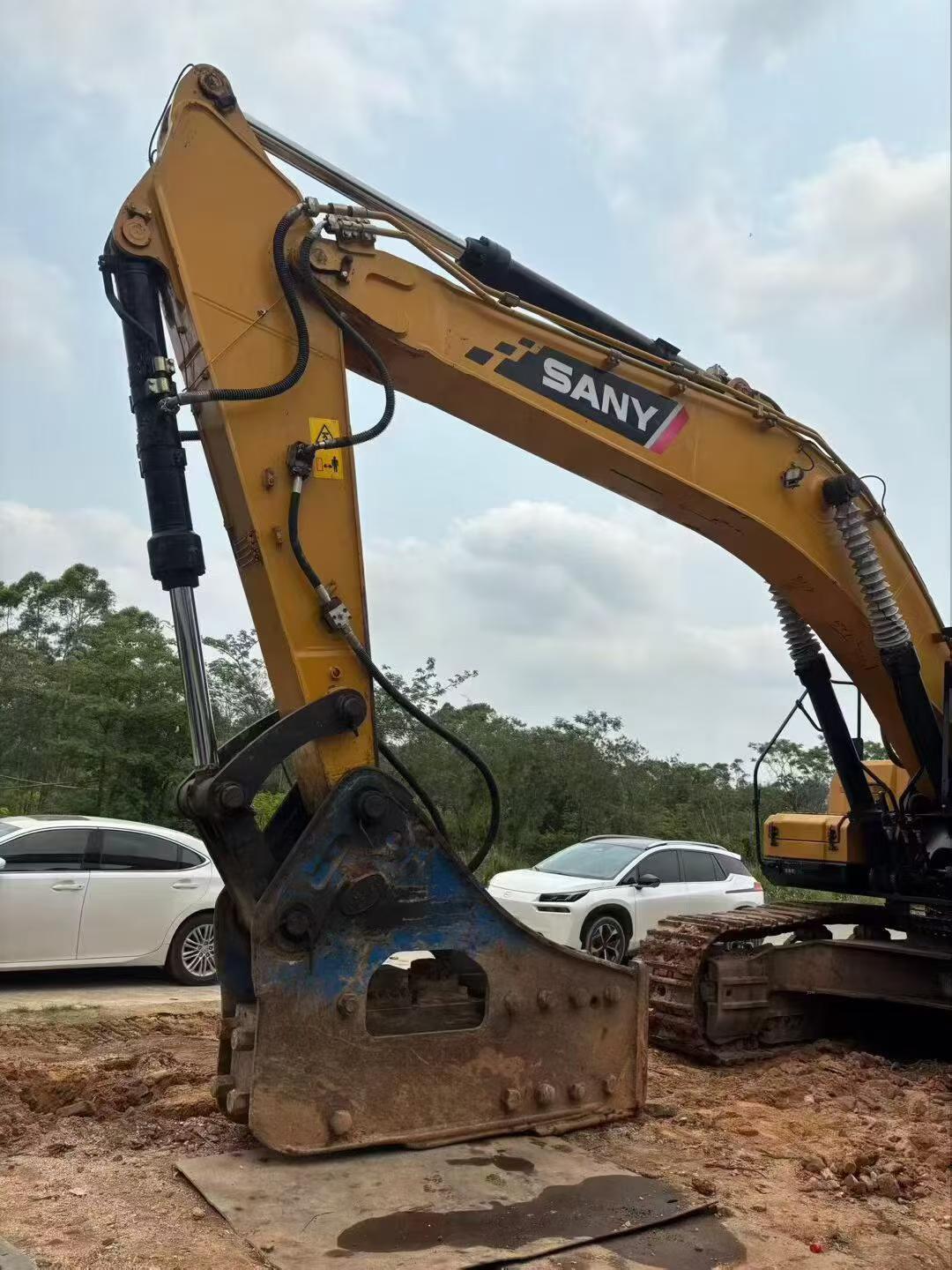 Buy Sany SY550H Used Excavator / 2 Buy Sany SY550H Used Excavator / 2