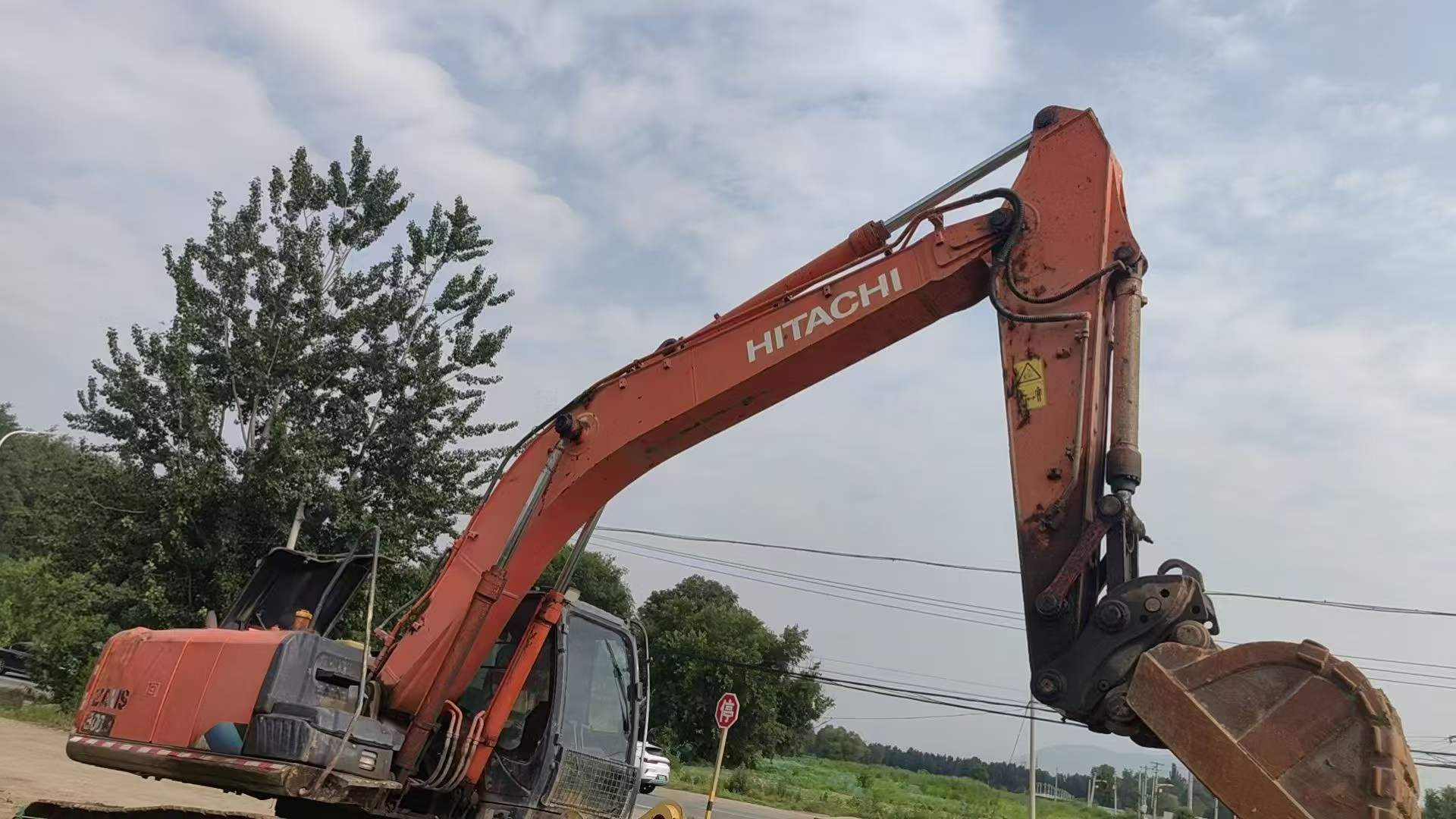Buy Hitachi ZX210K-5A Used Excavator / 2 Buy Hitachi ZX210K-5A Used Excavator / 2