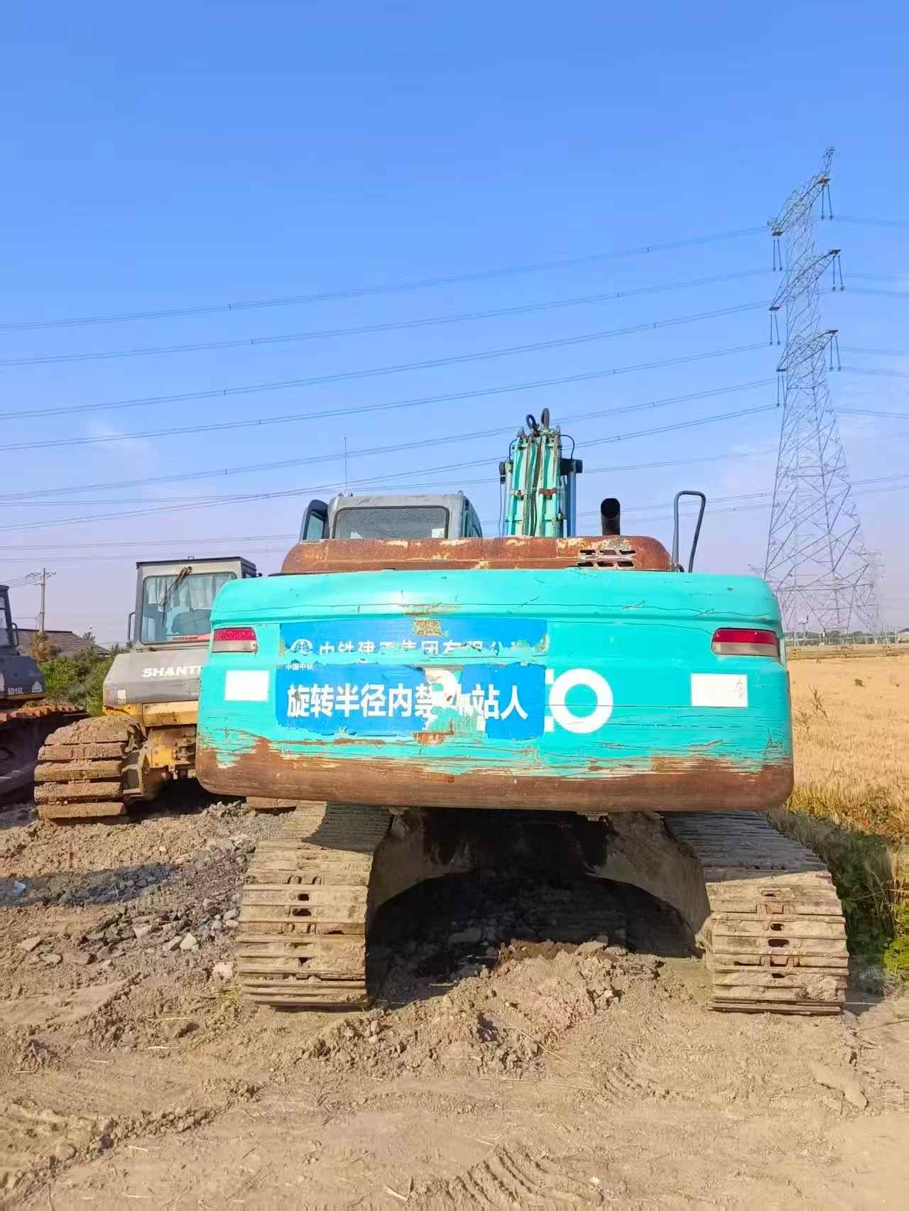 Buy Kobelco SK200 Used Excavator / 2 Buy Kobelco SK200 Used Excavator / 2