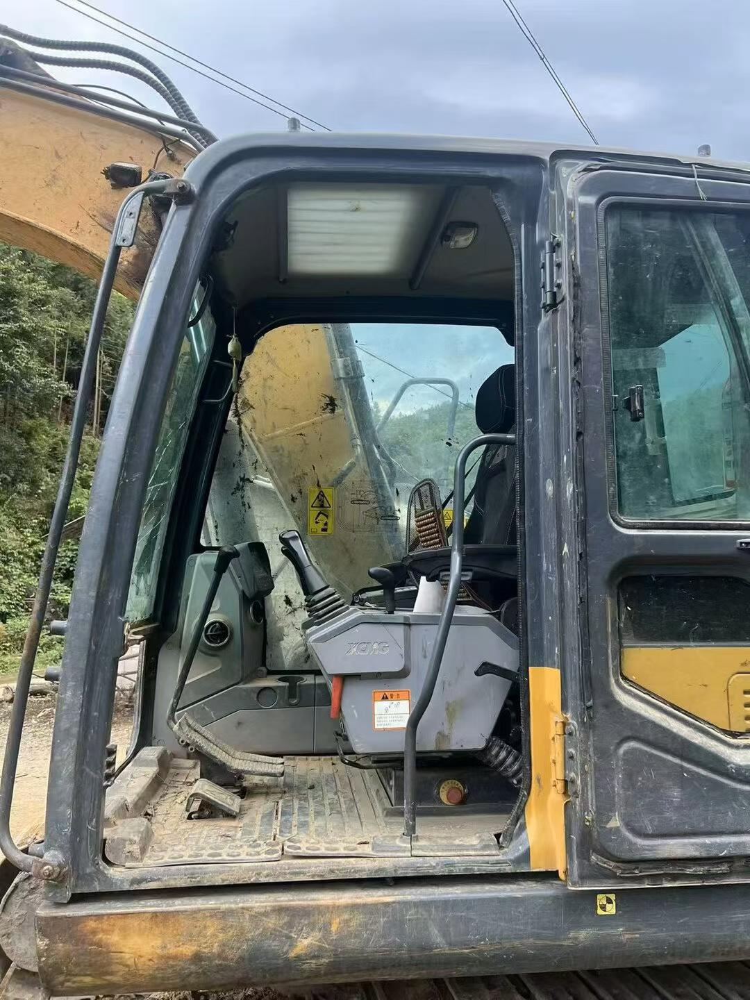 Buy XCMG XE135B Used Excavator / 6 Buy XCMG XE135B Used Excavator / 6