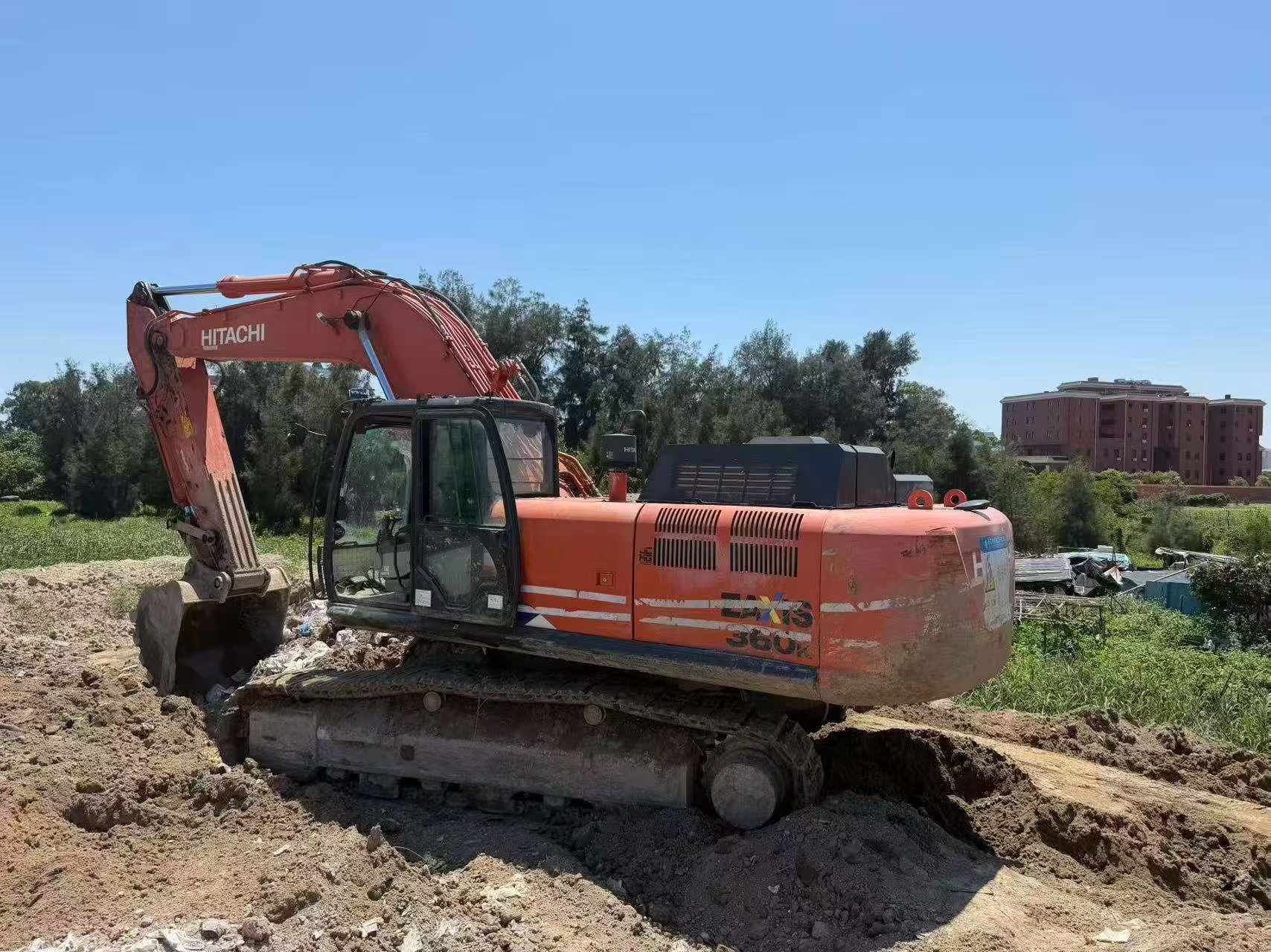 Buy Hitachi EX360-5 Used Excavator / 1