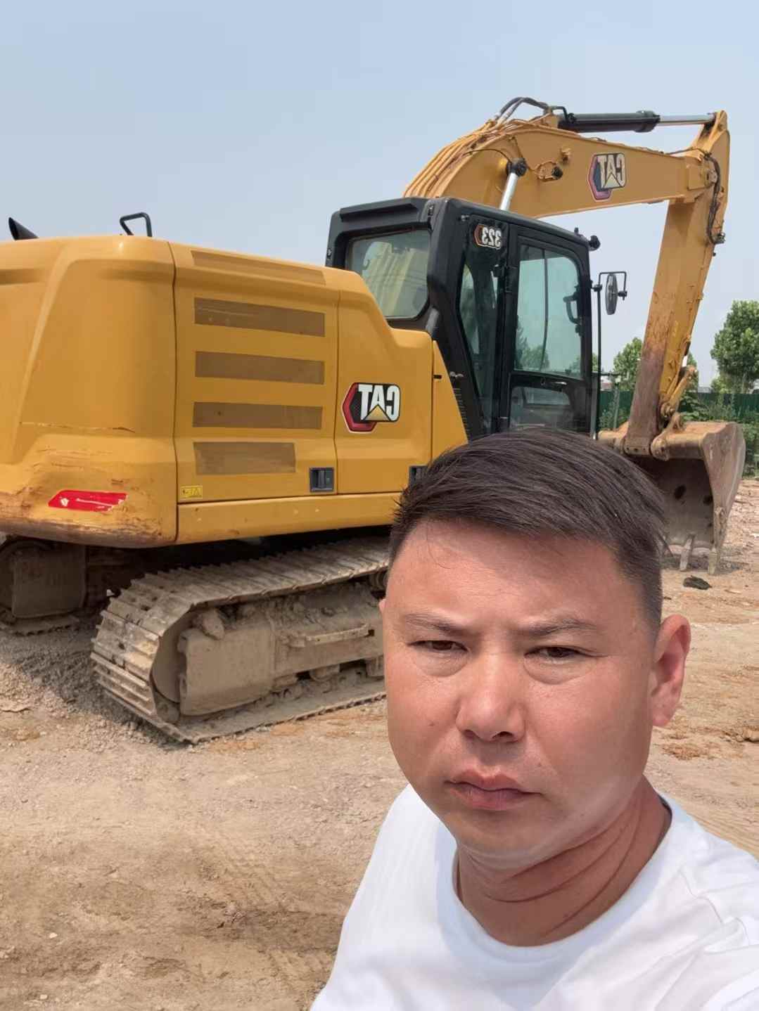 Buy Caterpillar 323 Used Excavator / 4 Buy Caterpillar 323 Used Excavator / 4