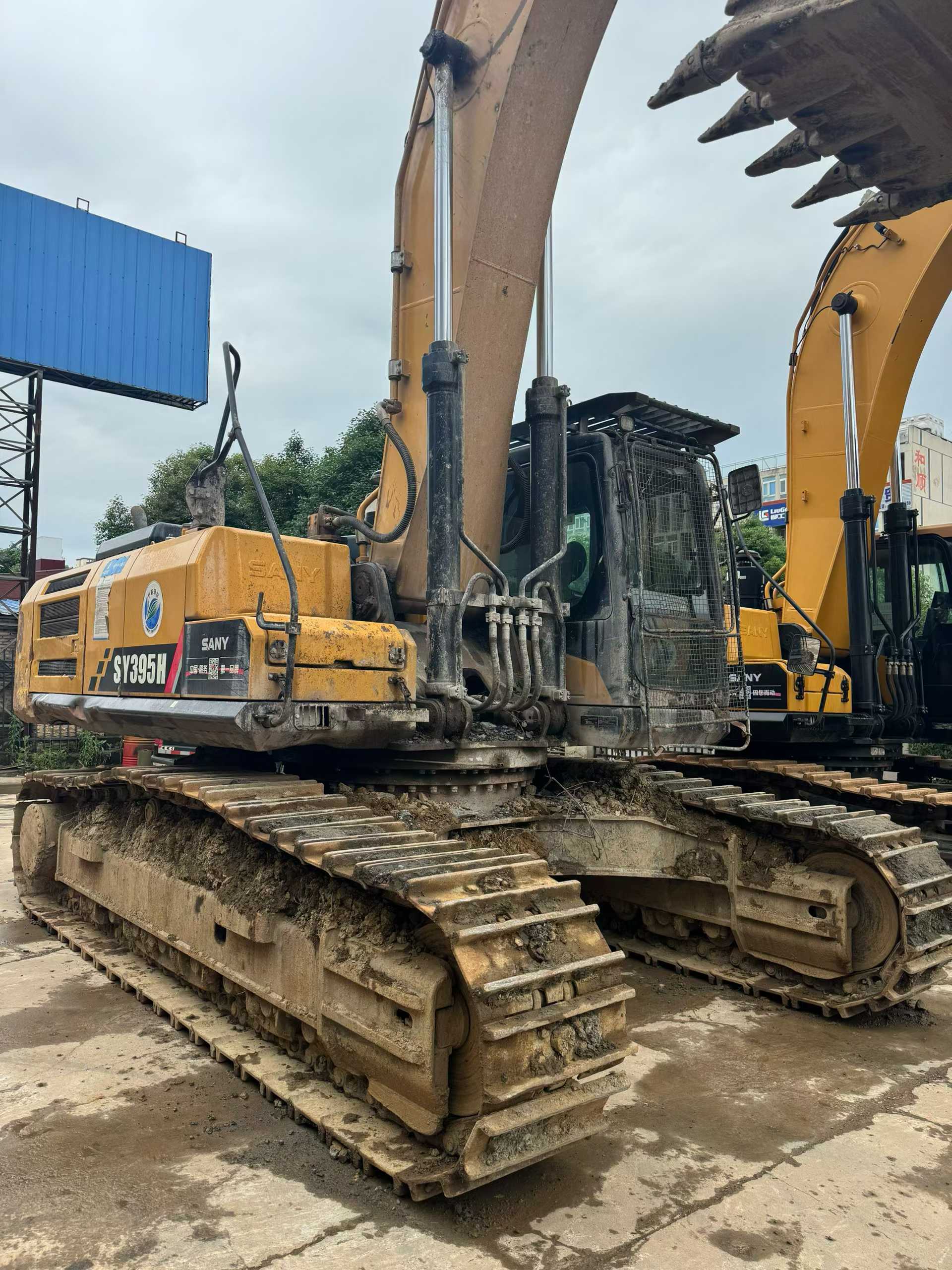 Buy Sany SY375H Used Excavator / 5 Buy Sany SY375H Used Excavator / 5