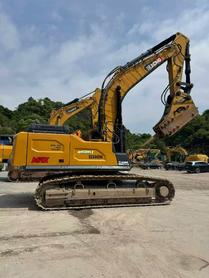 Buy XCMG XE600DK Used Excavator / 3 Buy XCMG XE600DK Used Excavator / 3