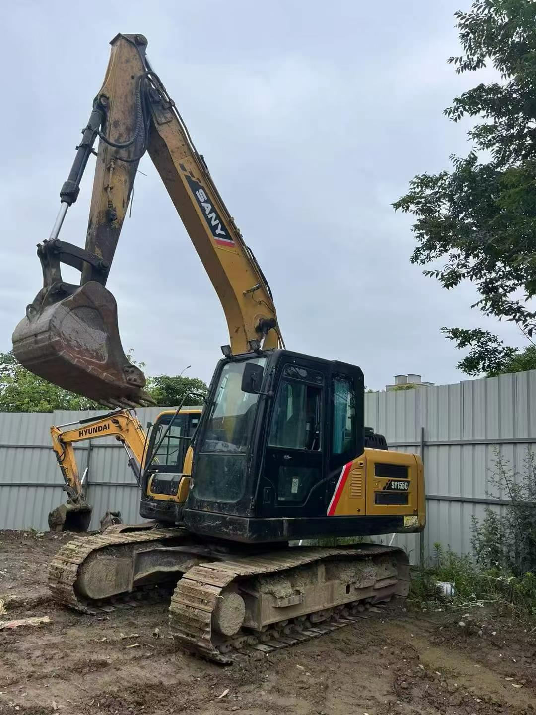 Buy Sany SY135 Used Excavator / 1