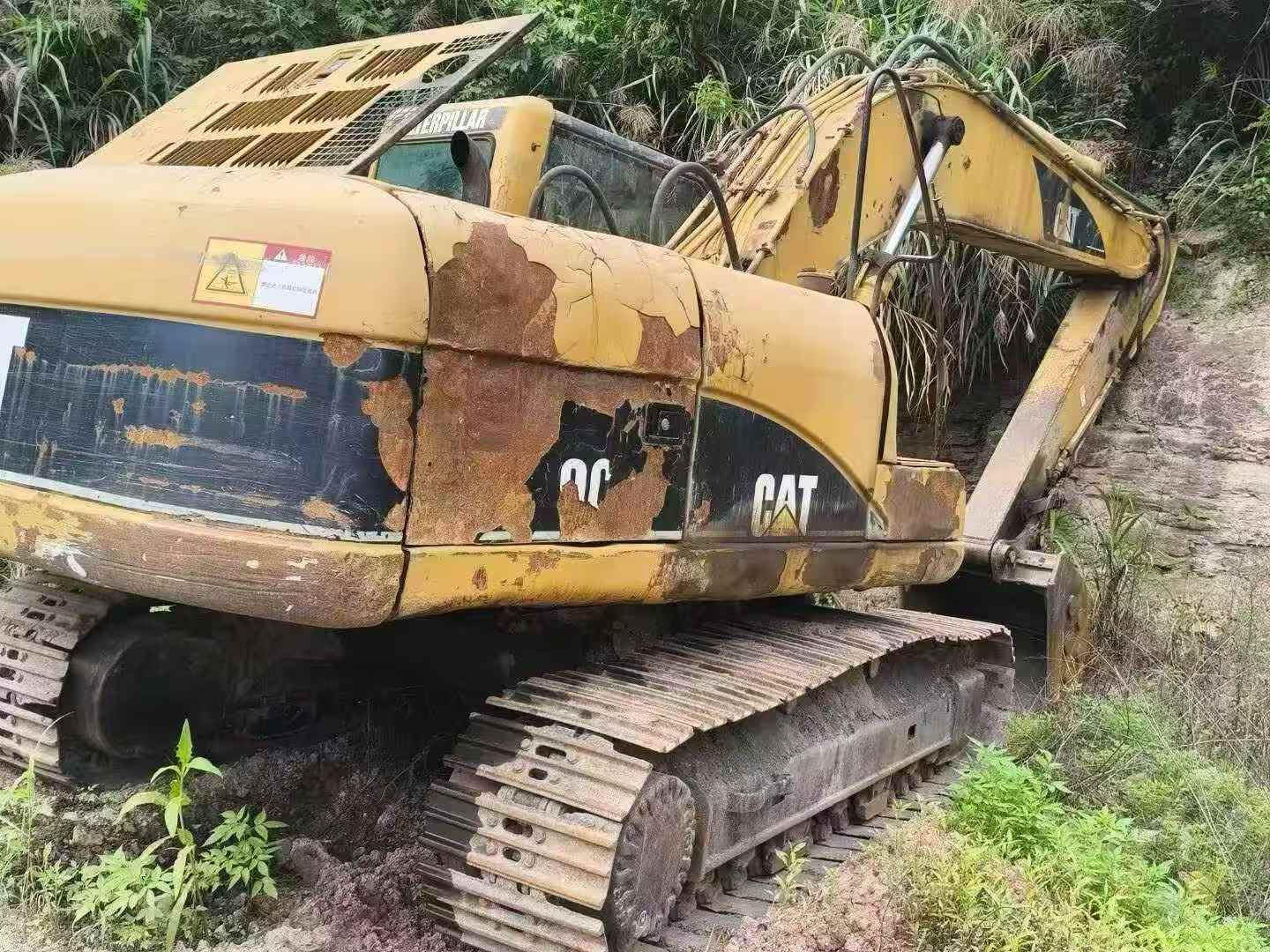 Buy Caterpillar 320C Used Excavator / 2 Buy Caterpillar 320C Used Excavator / 2