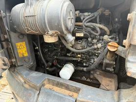 Buy Komatsu PC40-2 Used Excavator / 2 Buy Komatsu PC40-2 Used Excavator / 2