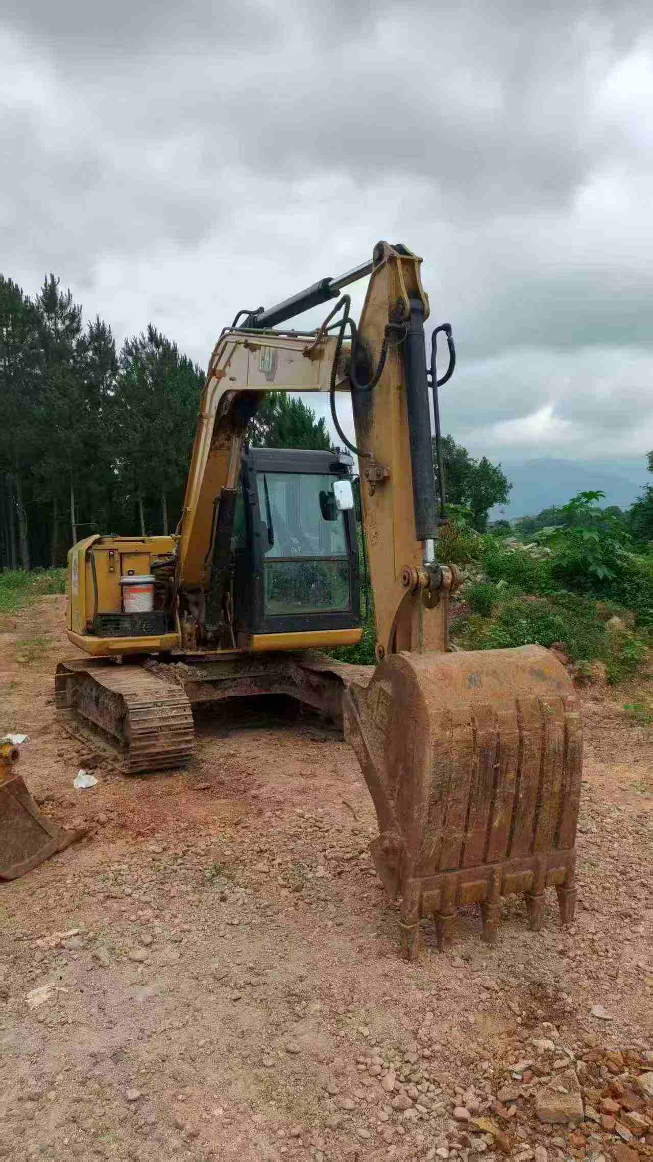 Buy Caterpillar 307B Used Excavator / 9 Buy Caterpillar 307B Used Excavator / 9